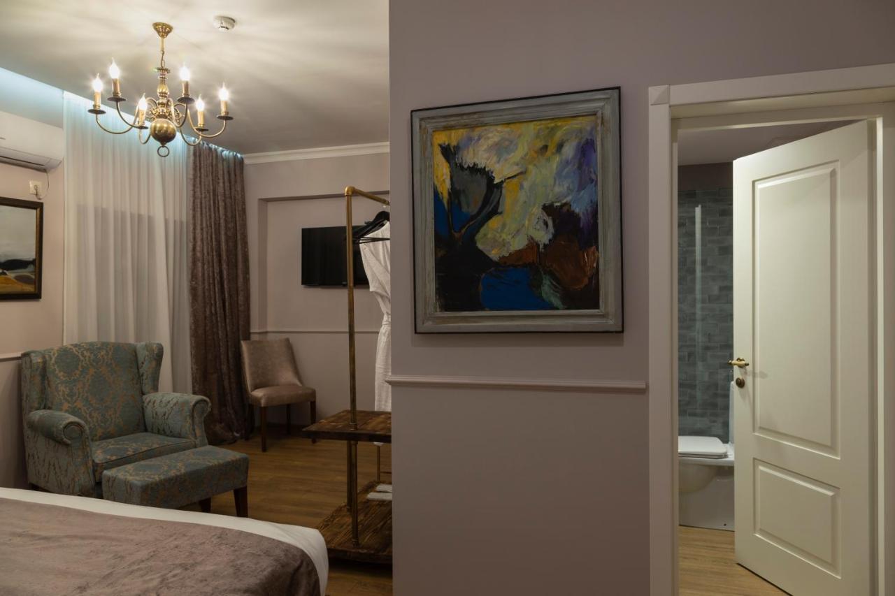 Omart Hotel - Gallery تبليسي المظهر الخارجي الصورة
