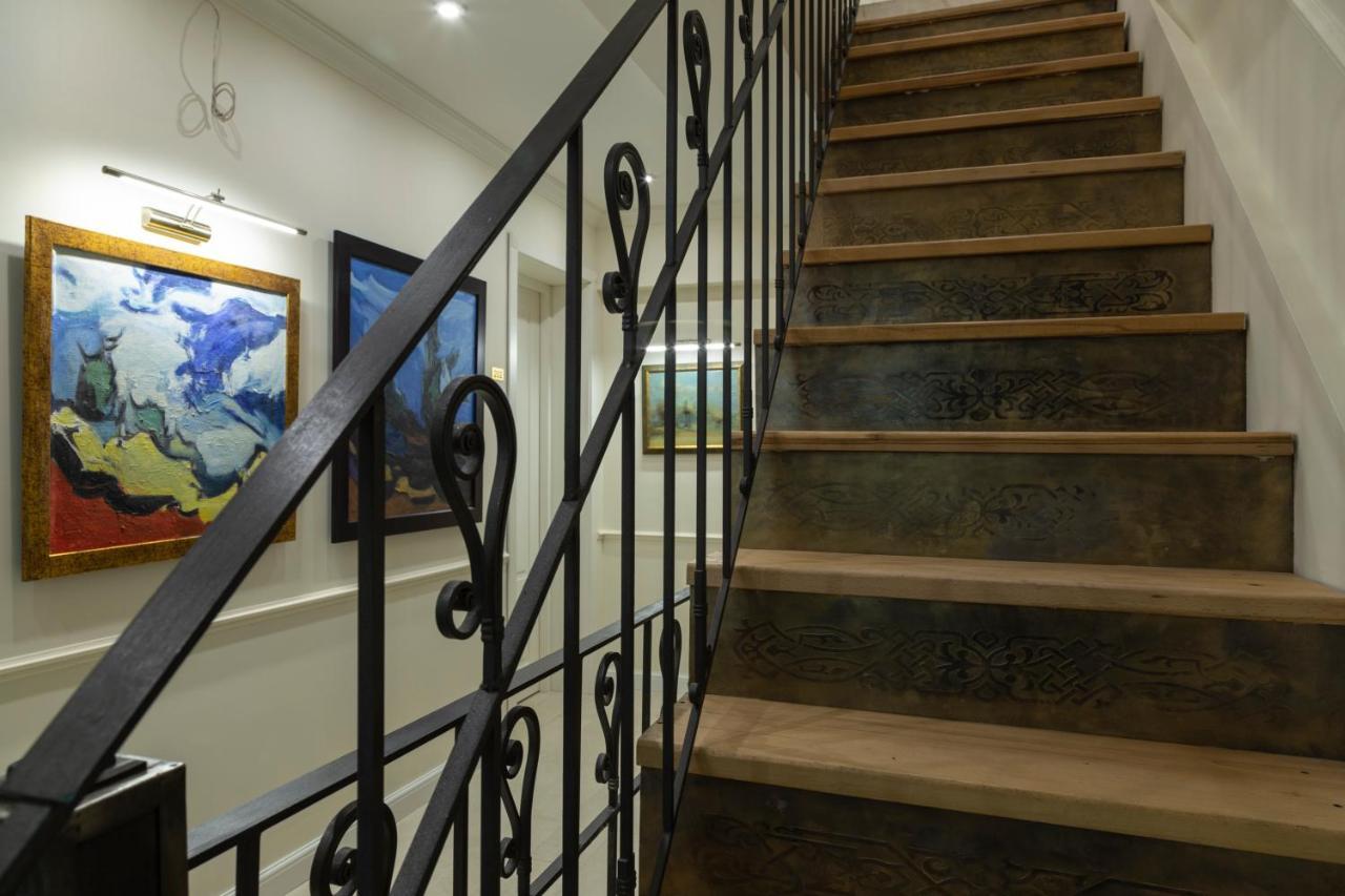 Omart Hotel - Gallery تبليسي المظهر الخارجي الصورة