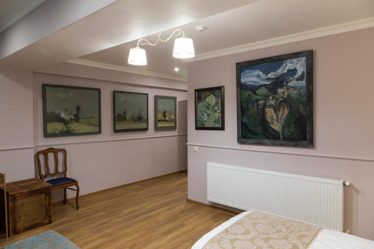 Omart Hotel - Gallery تبليسي المظهر الخارجي الصورة