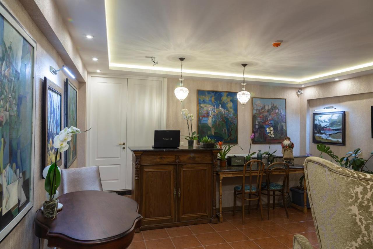 Omart Hotel - Gallery تبليسي المظهر الخارجي الصورة