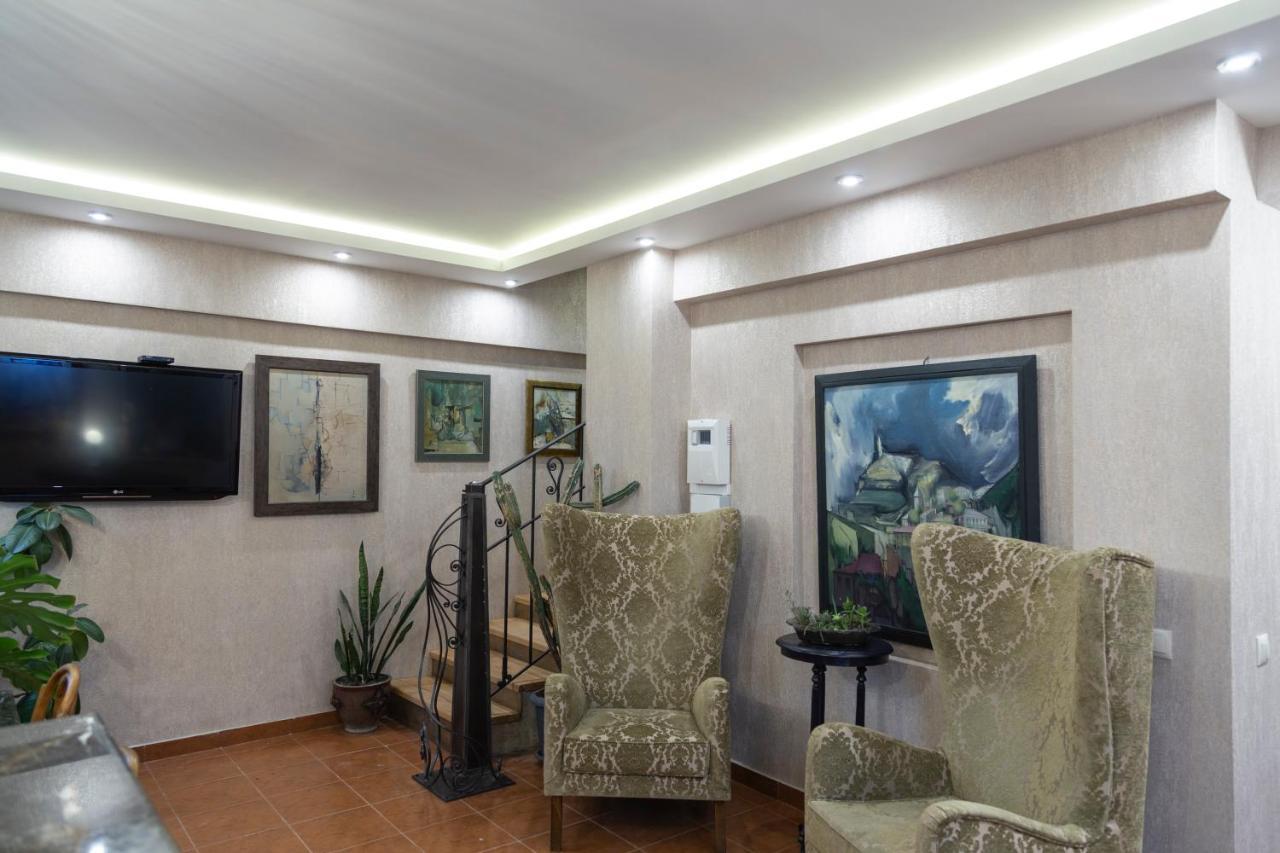 Omart Hotel - Gallery تبليسي المظهر الخارجي الصورة